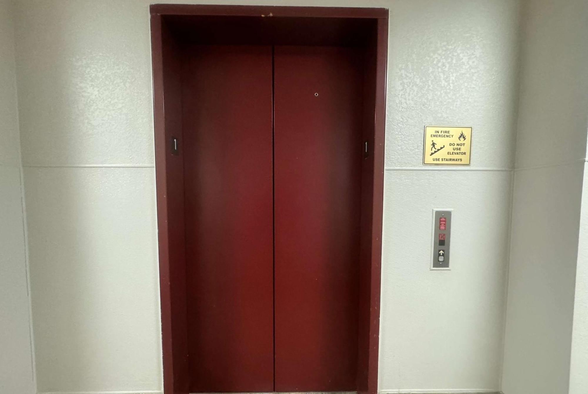 Super 8 By Wyndham Huntsville Ngoại thất bức ảnh